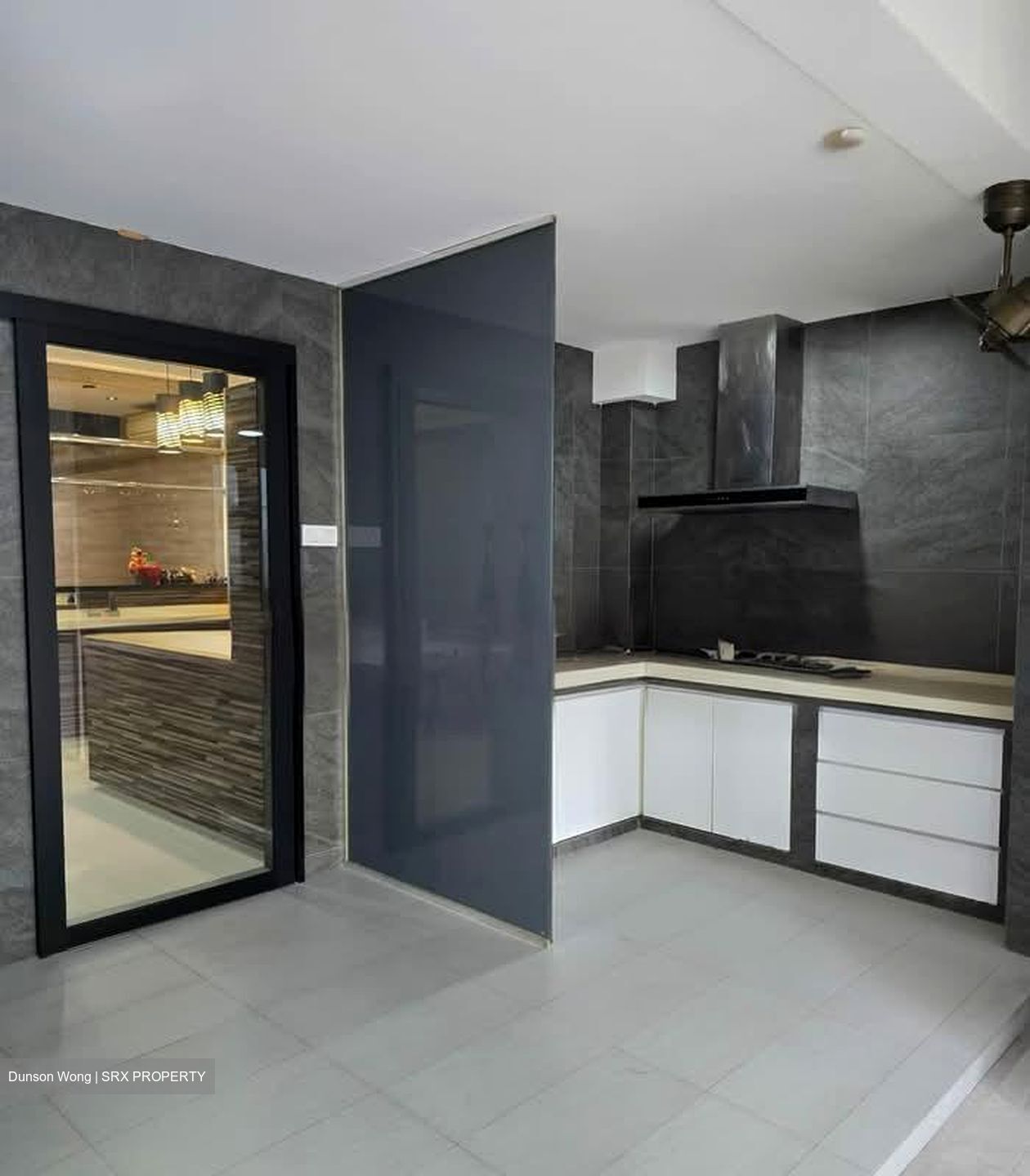 Highland Road (D19), Terrace #540602331